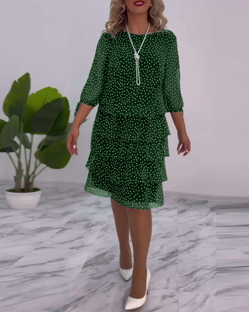 Karen™ I Elegant lagdelt kjole med prikker