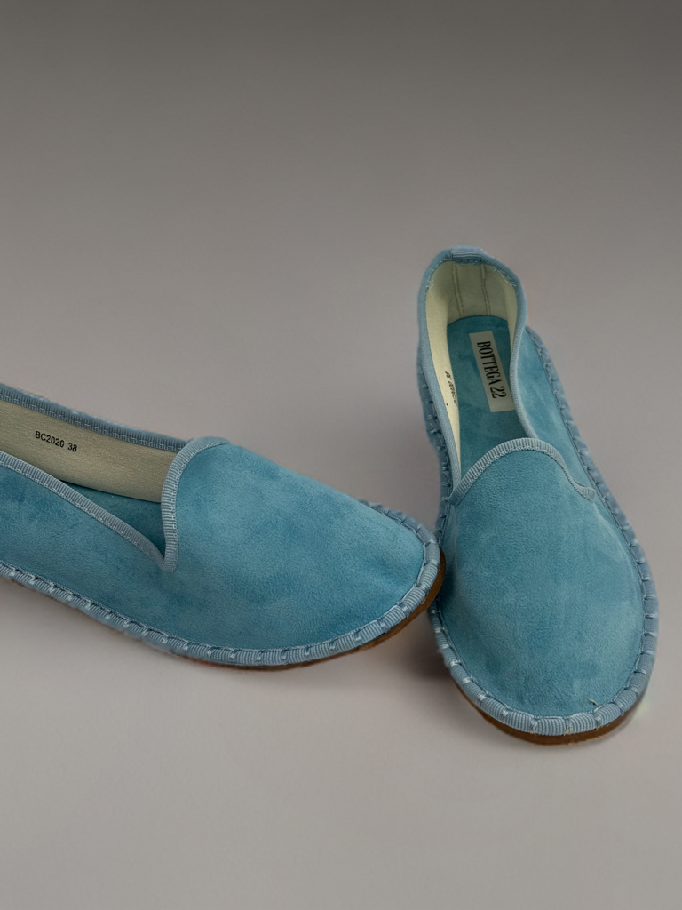 Samt-Sandalen für Frauen - zeitlose Hausschuhe
