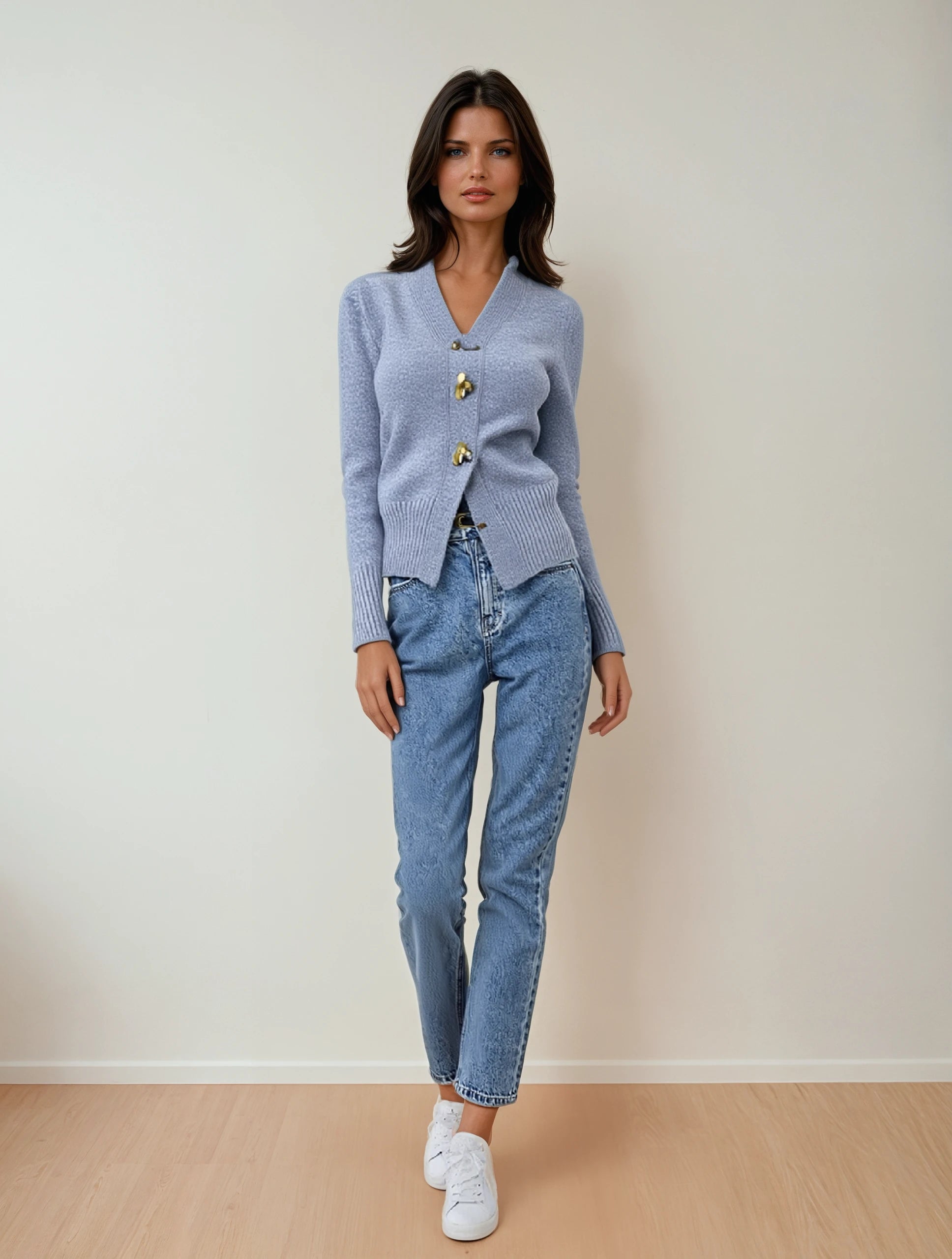Eline™ | Elegante Strickjacke mit herzförmigen Knöpfen
