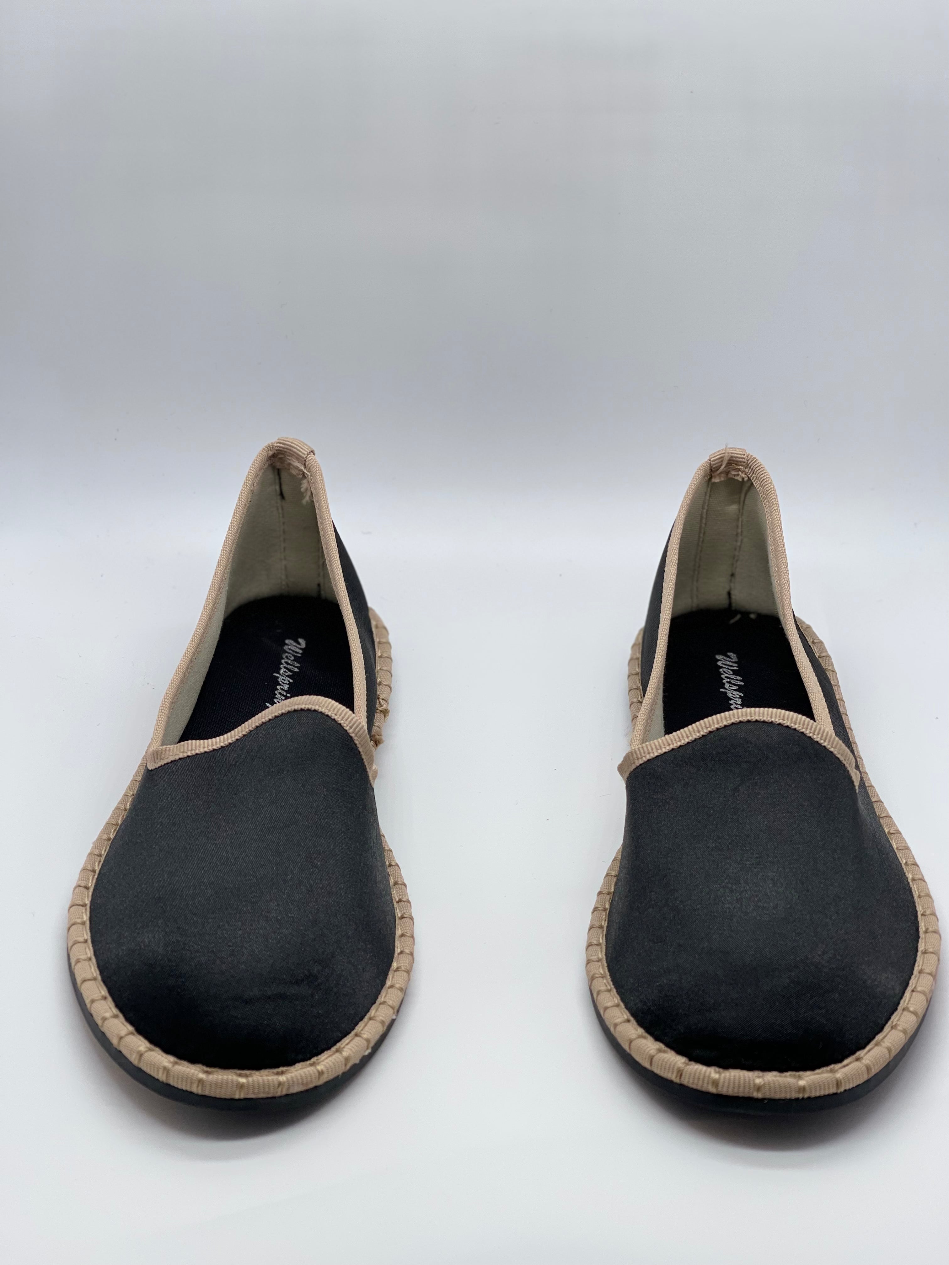 Samt-Sandalen für Frauen - zeitlose Hausschuhe
