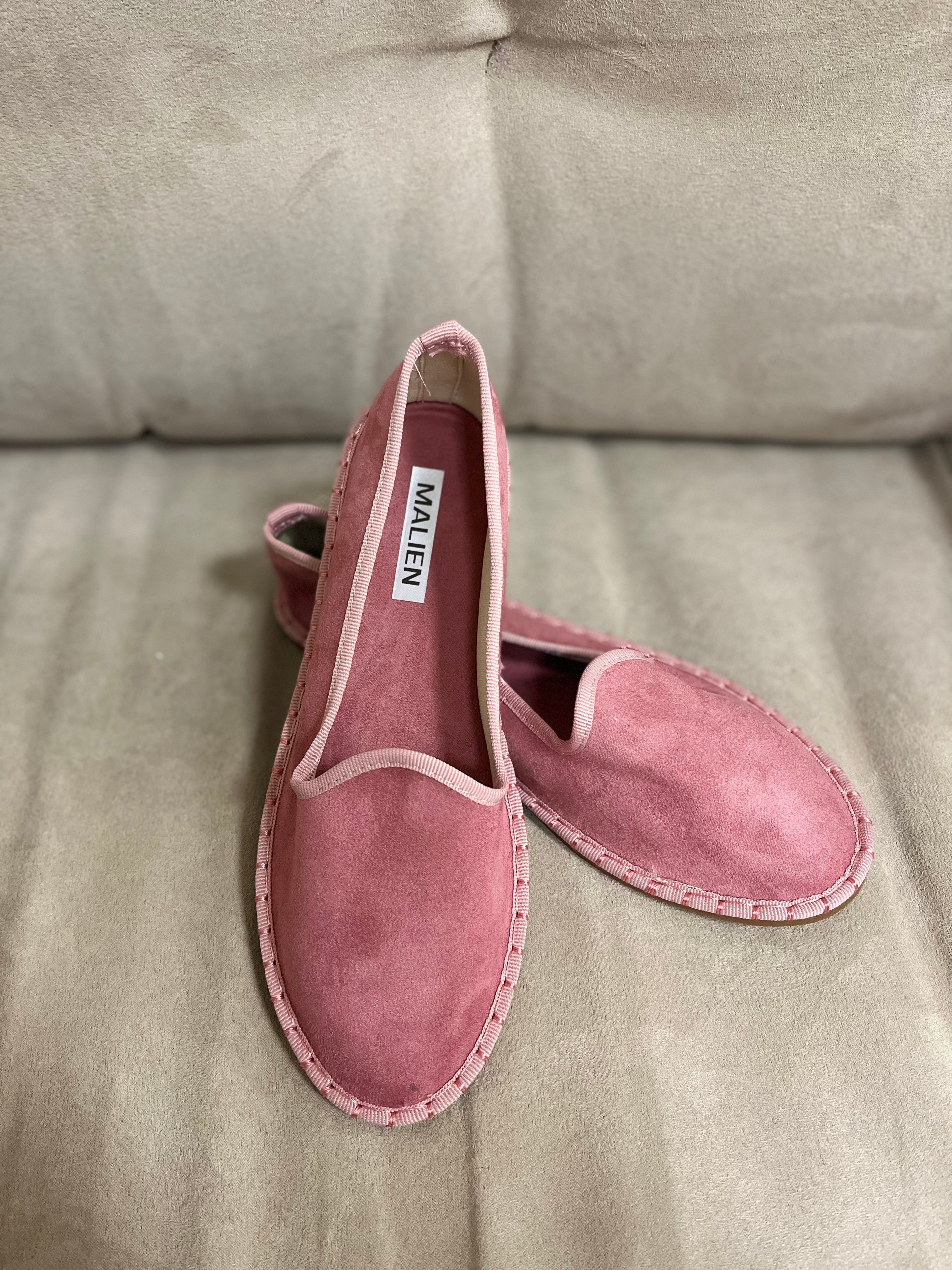 Samt-Sandalen für Frauen - zeitlose Hausschuhe