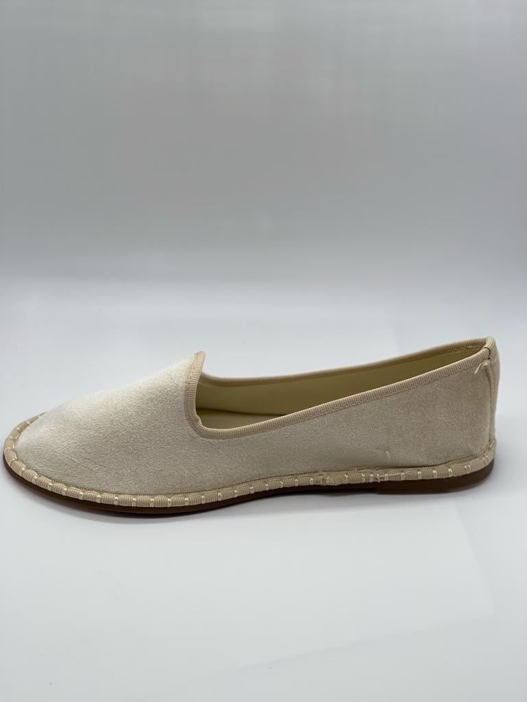 Samt-Sandalen für Frauen - zeitlose Hausschuhe
