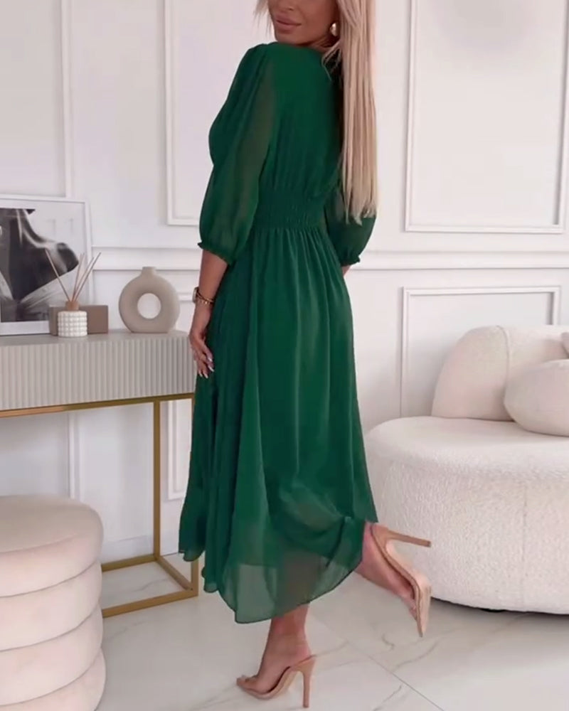 Claudia™ I Einfarbiges Taillenkleid mit V-Ausschnitt
