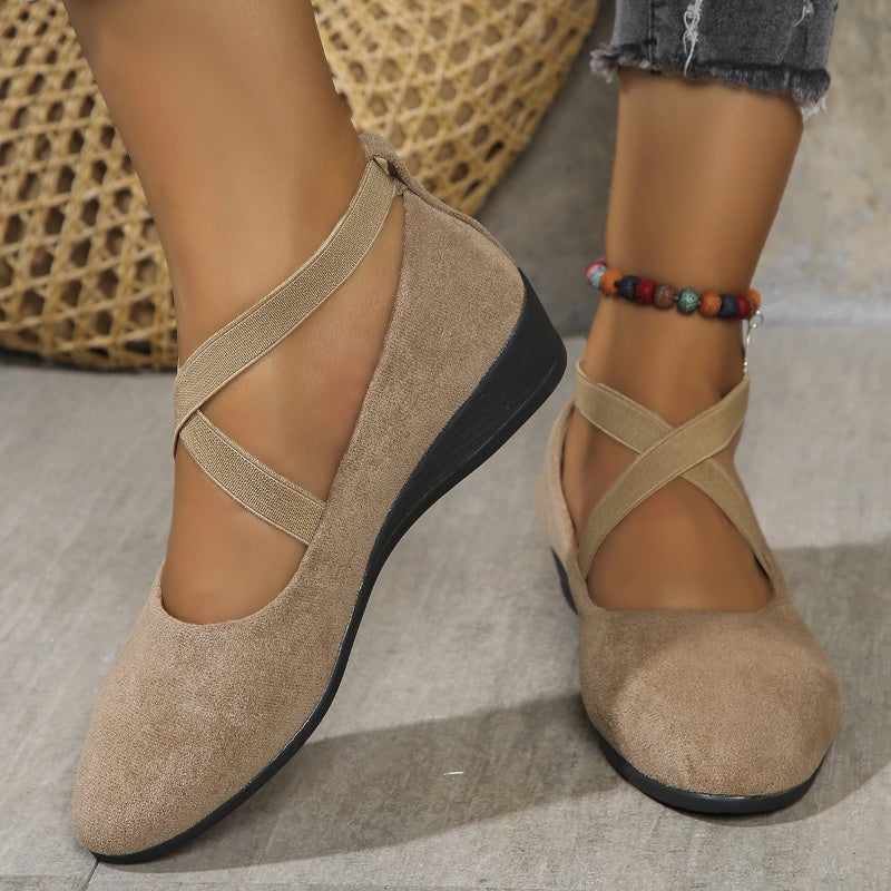 orthopädische Damenschuhe – atmungsaktiv und flach!