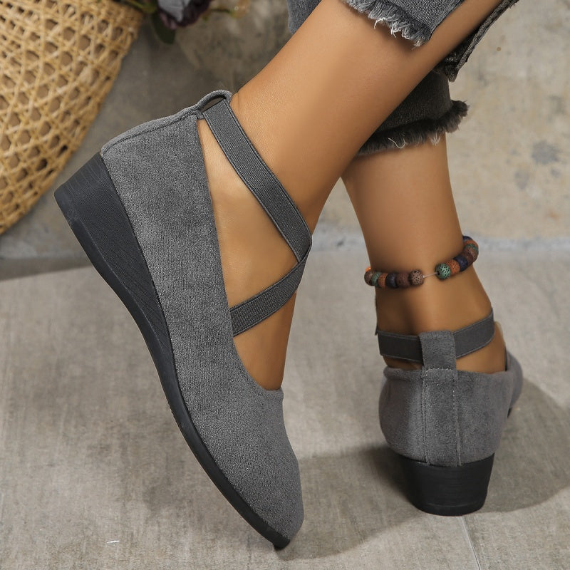orthopädische Damenschuhe – atmungsaktiv und flach!