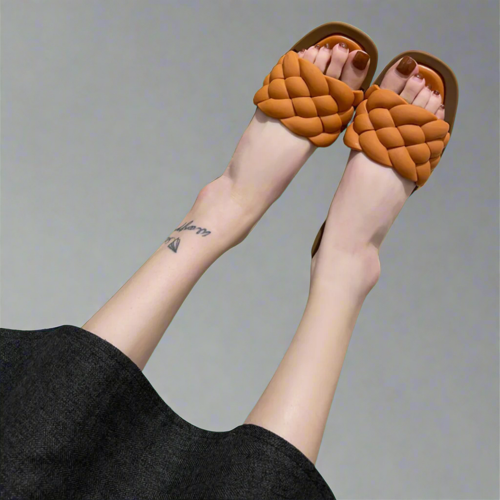 Ilonka | Elegante Sandalen mit veganem, weichem Finish