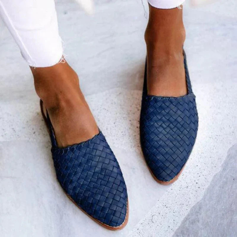 Schicke geflochtene Leder-Slipper