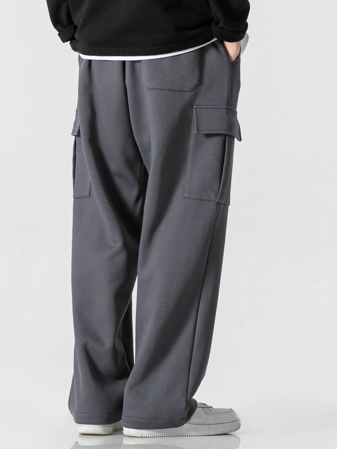 Casual Fit Straight Leg Jersey Cargo Pants