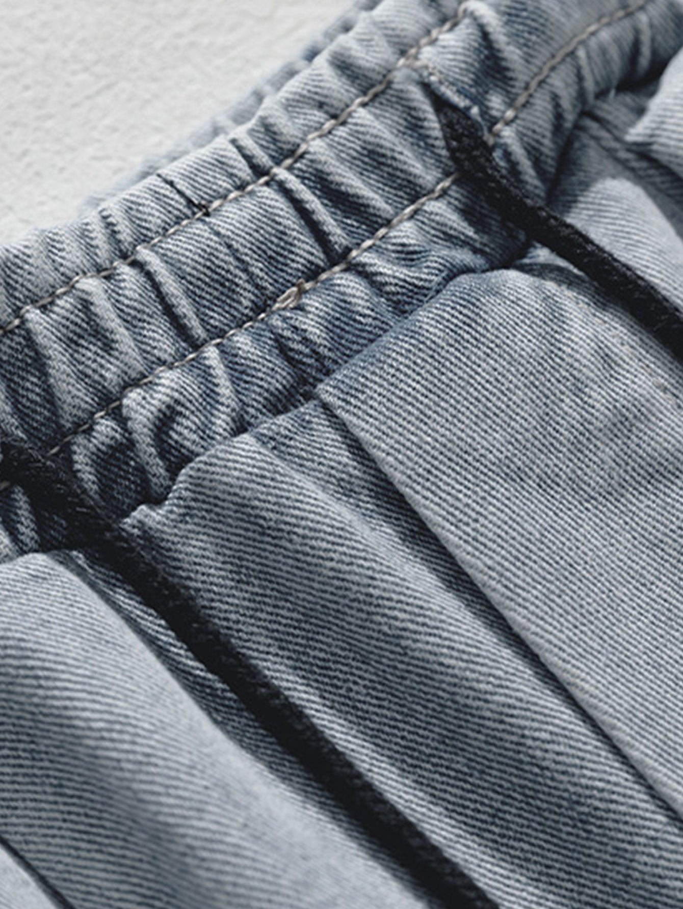 Bequeme Cargo Jeans mit Elastischem Bund und Geradem Bein