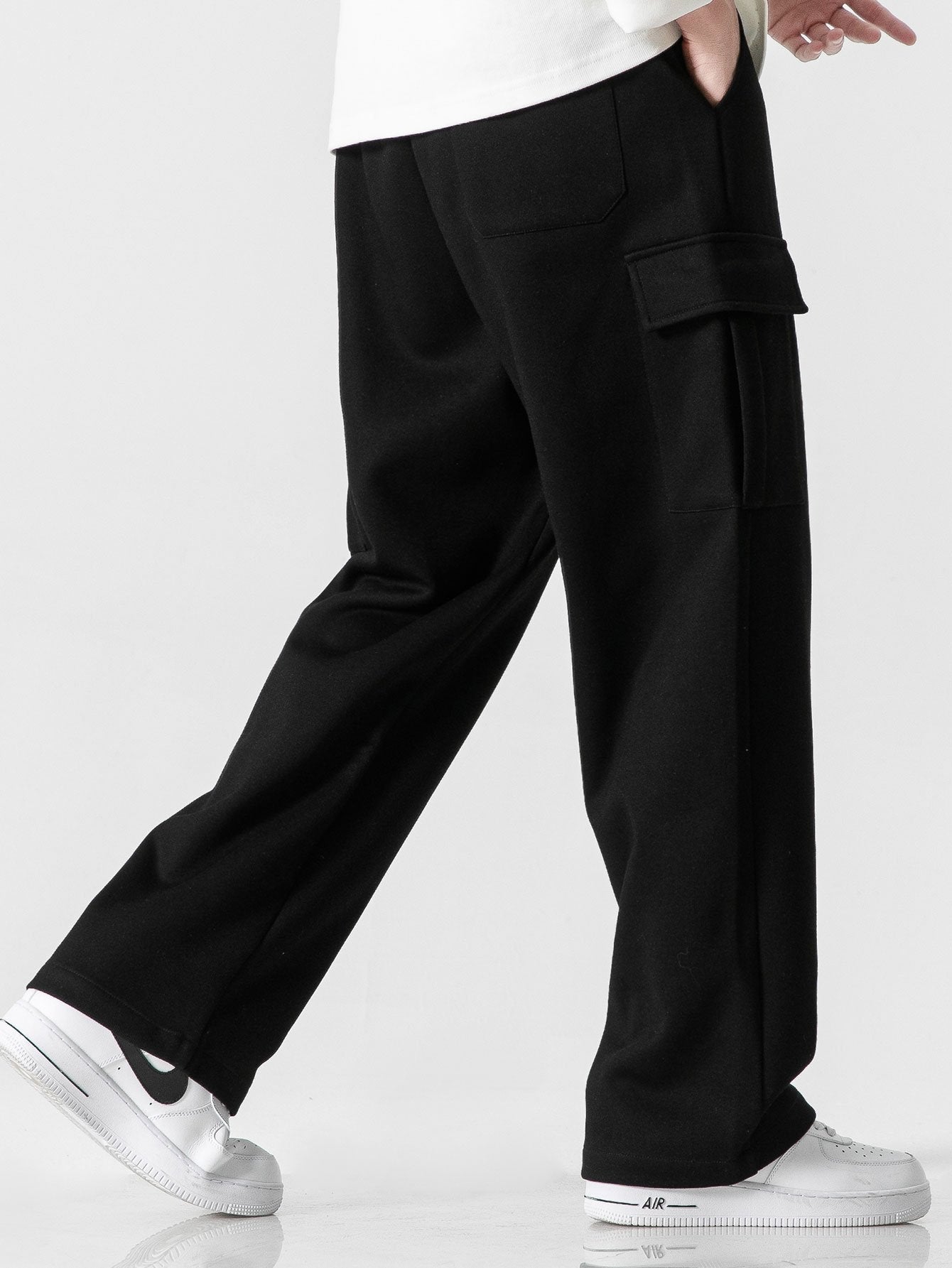 Casual Fit Straight Leg Jersey Cargo Pants